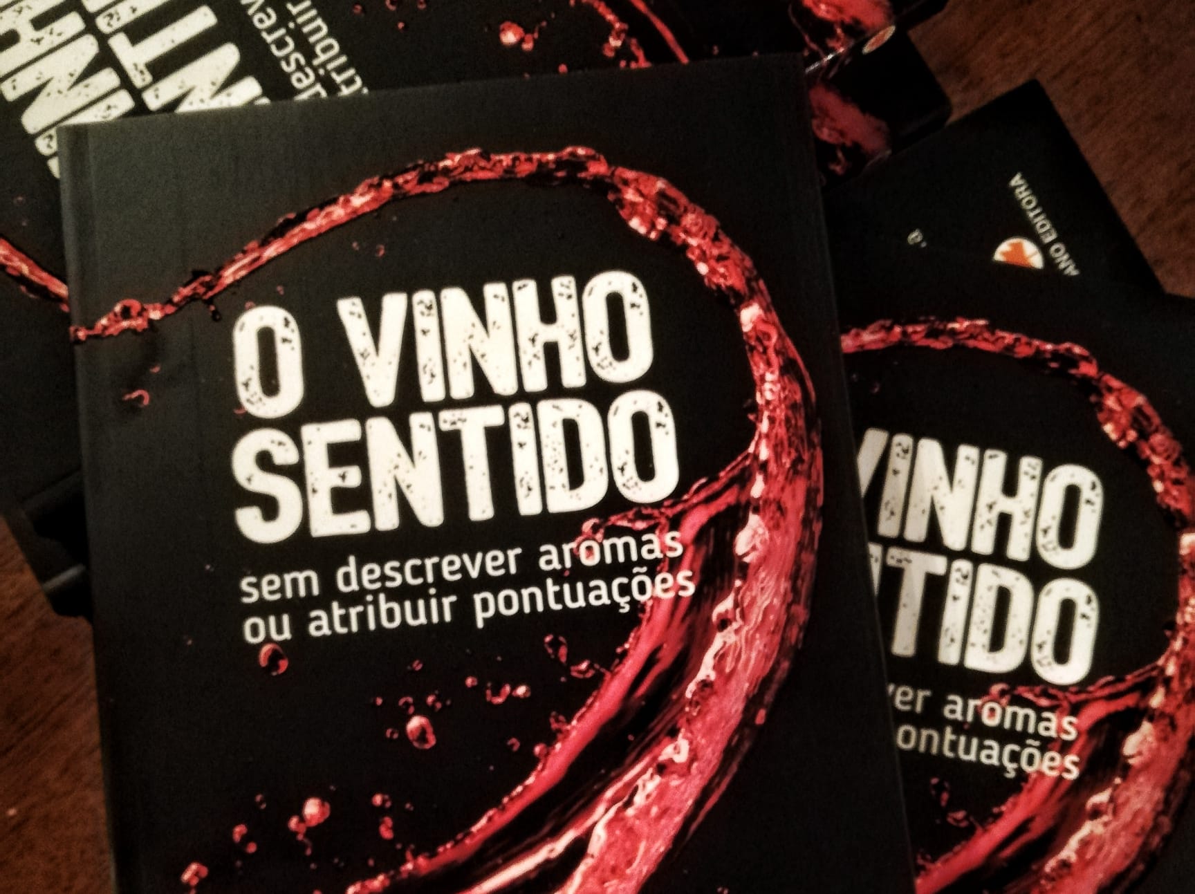 Thumbnail for Livro: O vinho sentido sem descrever aromas ou atribuir pontuações